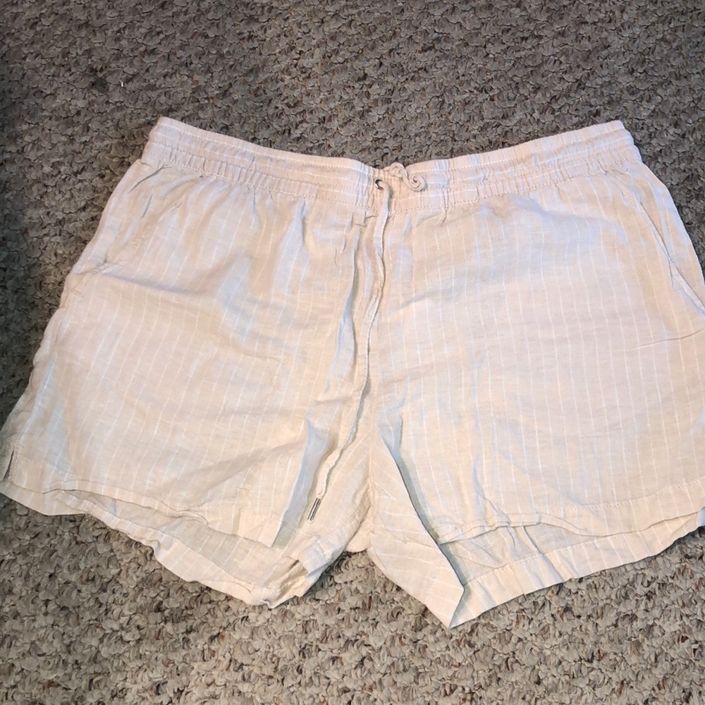 Linen shorts